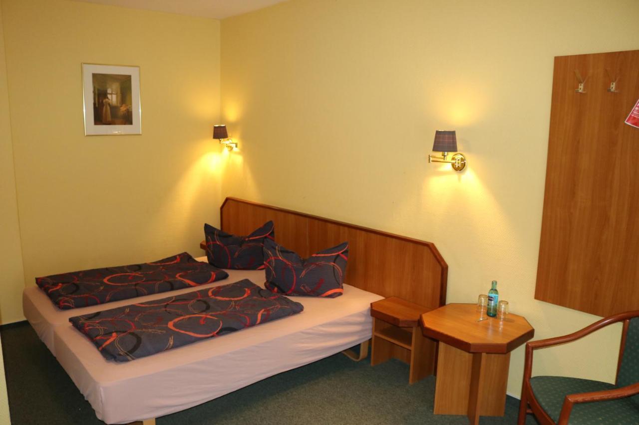 נוירופין Stadthotel Brandenburger Hof מראה חיצוני תמונה