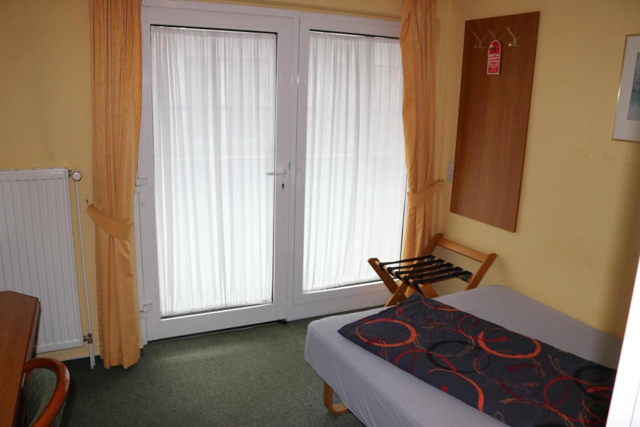 נוירופין Stadthotel Brandenburger Hof מראה חיצוני תמונה